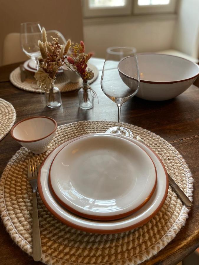 L'Ecrin De Mona Au Coeur De Lourmarin Apartment Bagian luar foto